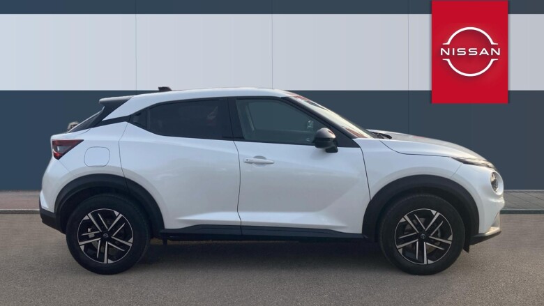 Nissan Juke 1.0 DiG-T N-Connecta 5dr Petrol Hatchback